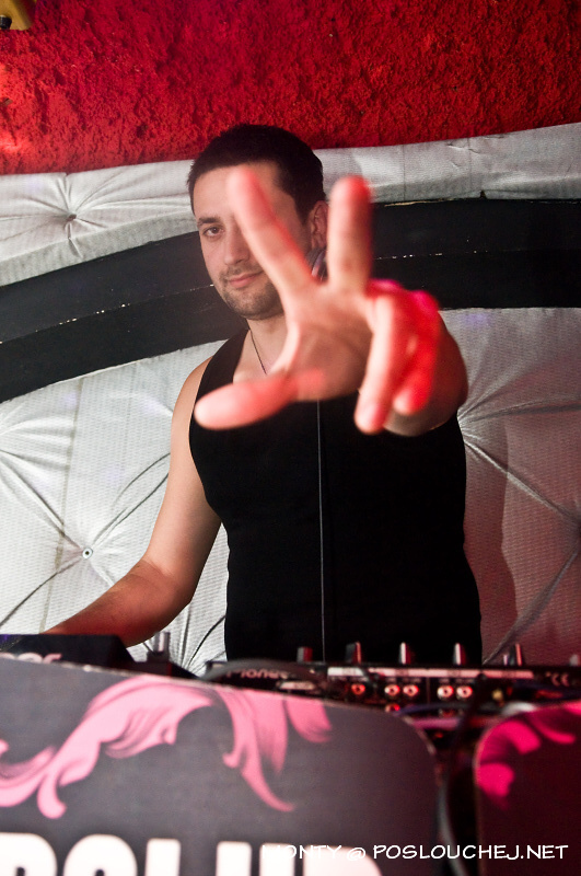MINIMAL PEOPLE  - Sobota 13. 10. 2012
